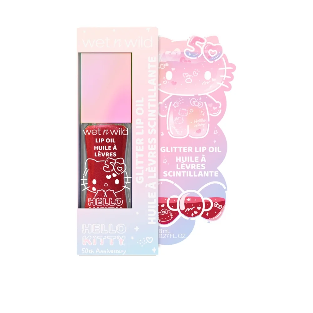 Hello Kitty Magic Lip Oil Shade: Magic Apple ✨ 🆕